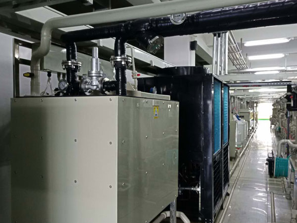 電鍍液加熱恒溫用億家人空氣能熱泵氟循環機組