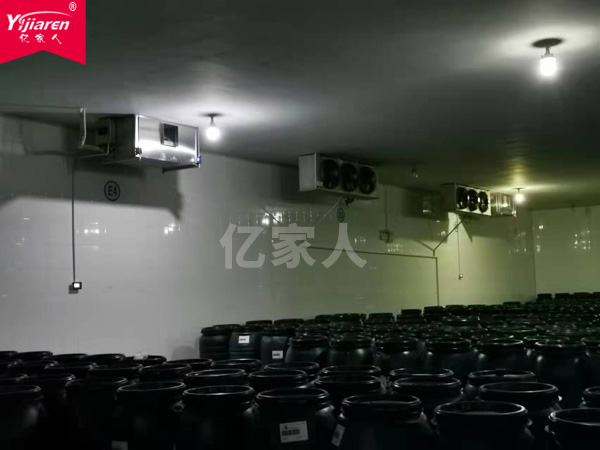 上海星星腸衣庫房恒溫用億家人空氣能加熱系統