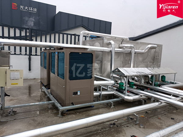 無錫光大員工宿舍30噸太陽能加熱泵熱水工程竣工